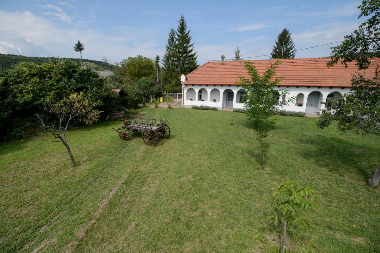 Bakta Haz Hotel Egerbakta Exterior photo